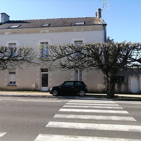 Appartement Climatise Avec Parking Prive A Doue La Fontaine Eksteriør bilde